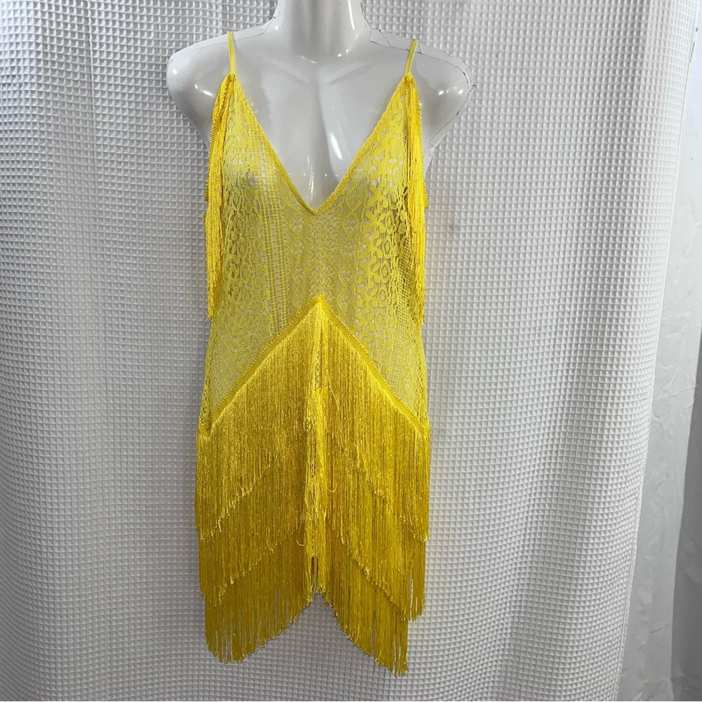 I saw it First Ladies Vibrant Yellow Fringe Mini Dress size 4 (NWT)